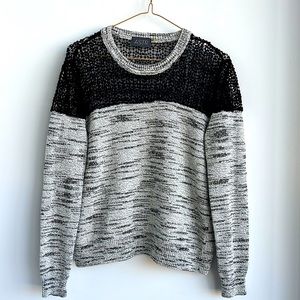 ASTR black and grey sweater - size Medium